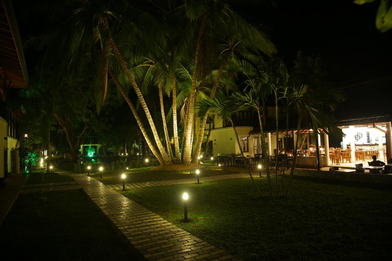 Ranna 212 Beach Resort Kahandamodara Eksteriør billede